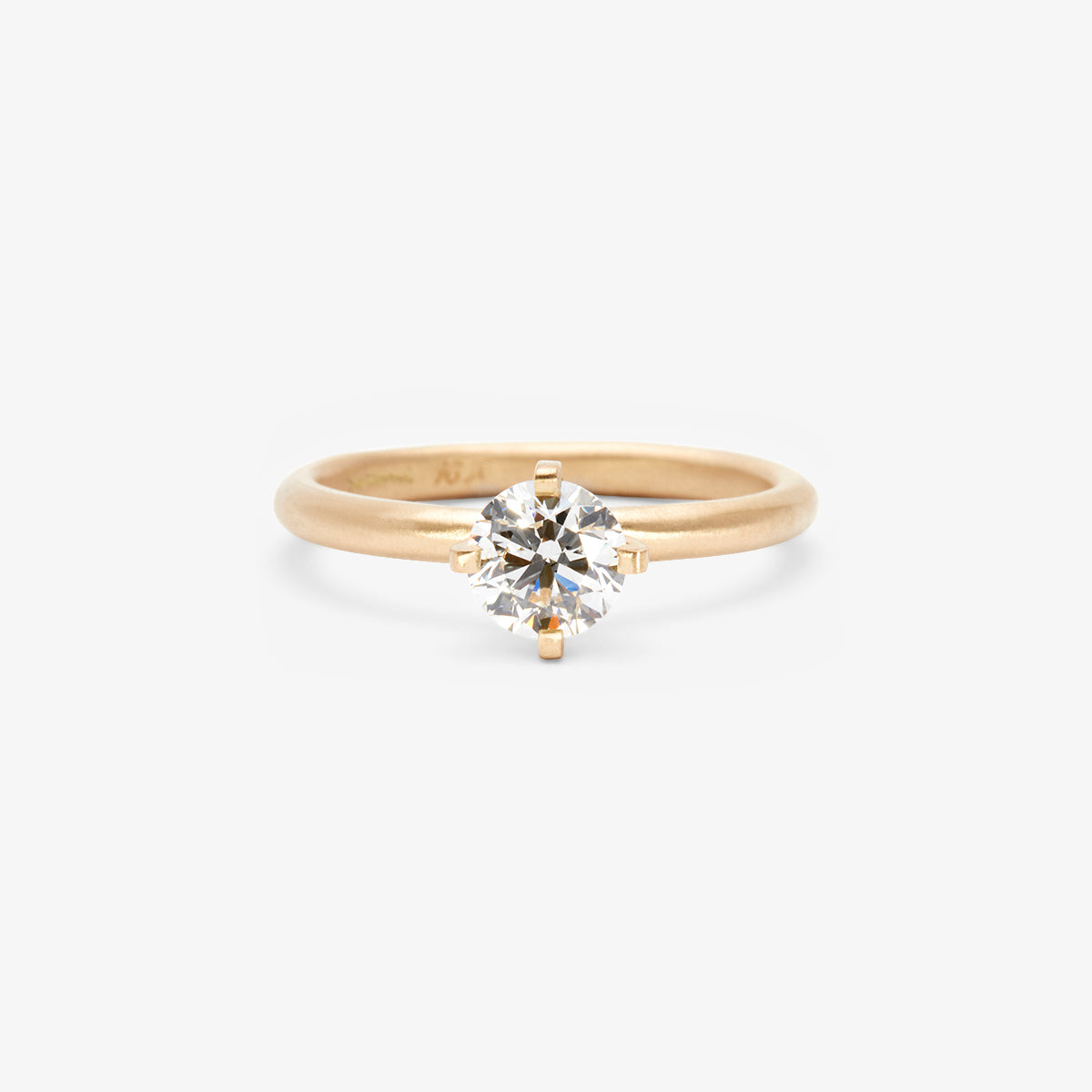 5.6mm White Diamond Noble Ring