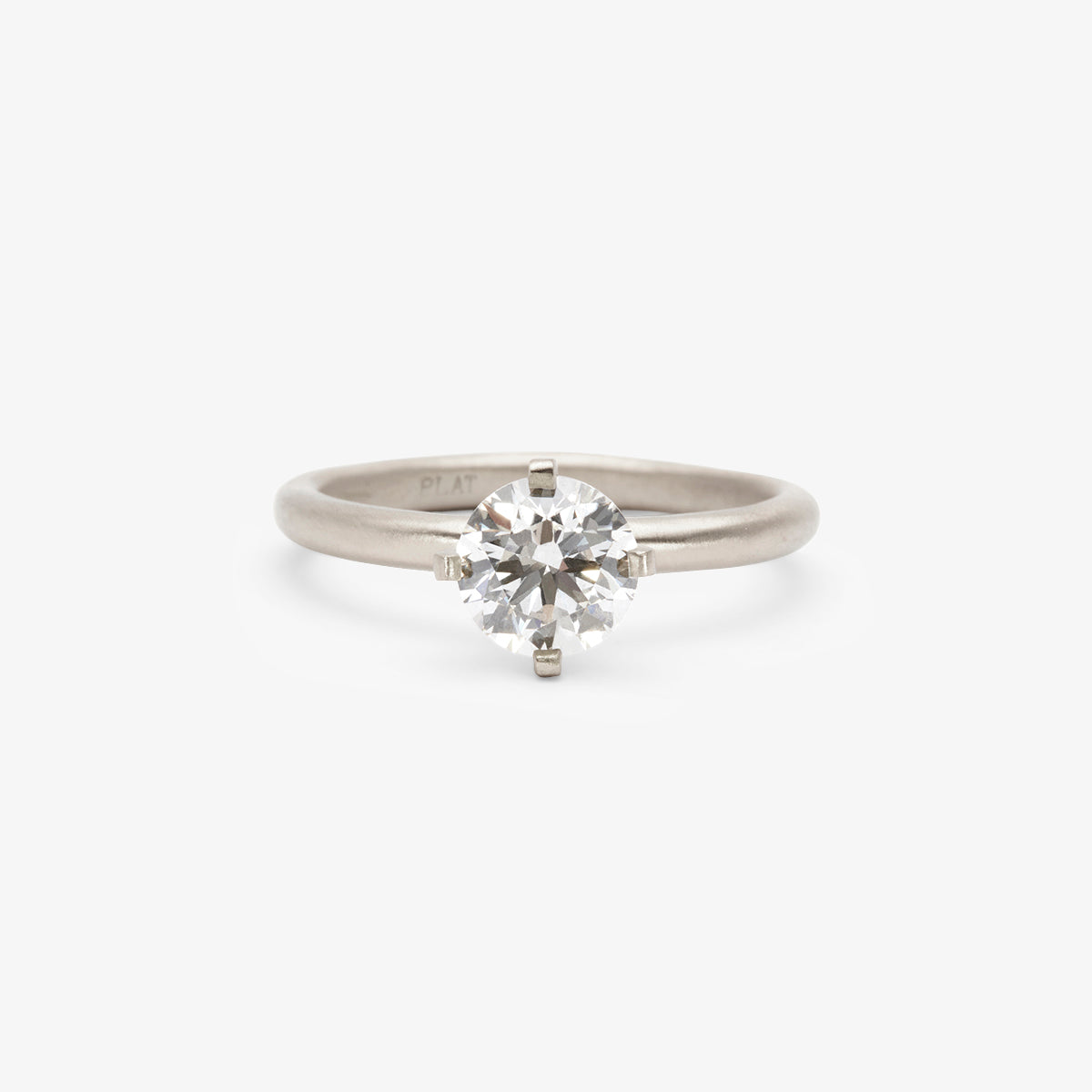 6.3mm White Diamond Noble Ring
