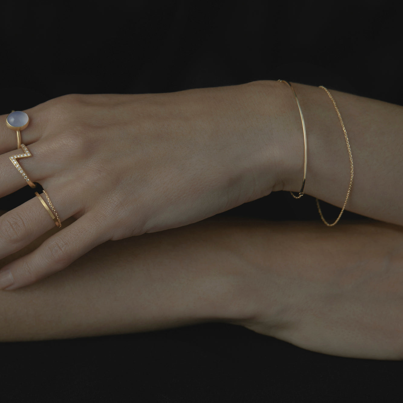 Linear Curve Bracelet