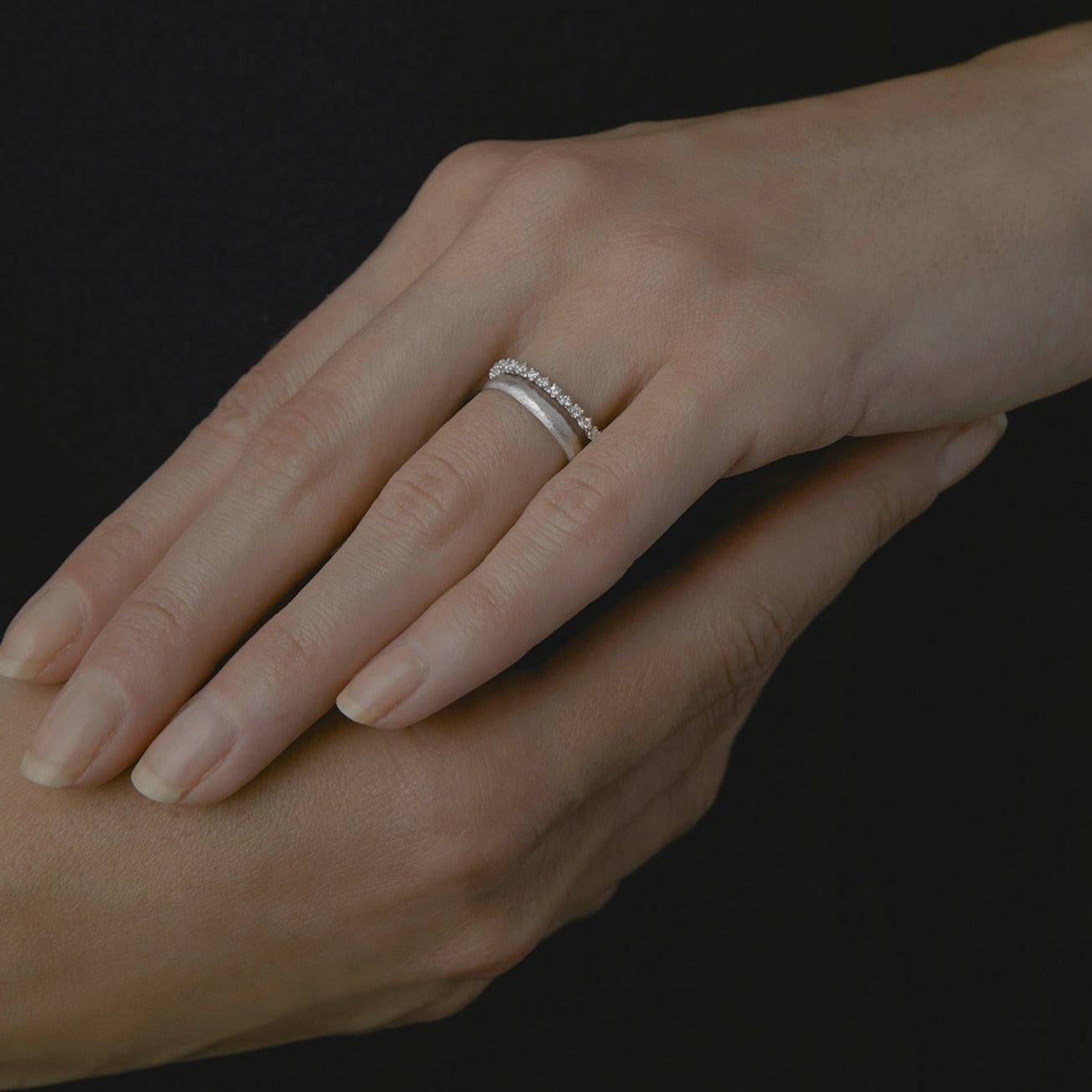 2.8mm Rough Rounded Band