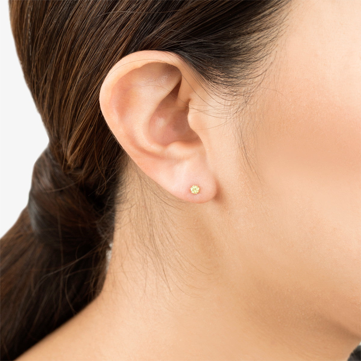 14K Yellow Gold on Model