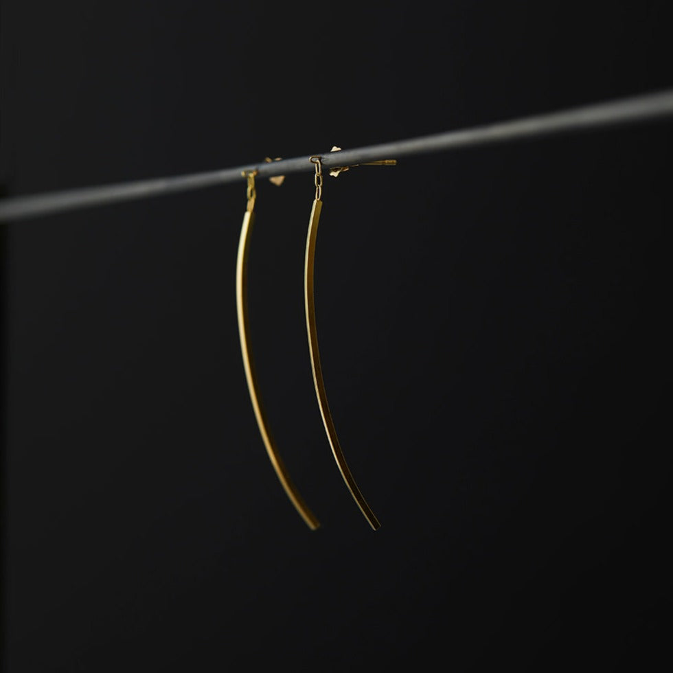 Linear Curve Earrings