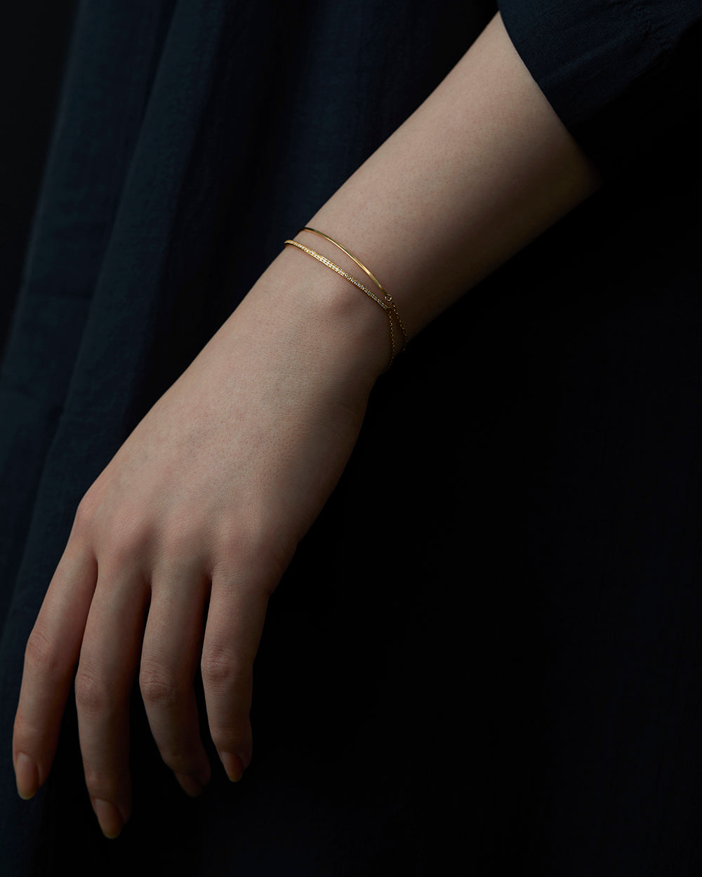 Linear Curve Diamond Bracelet