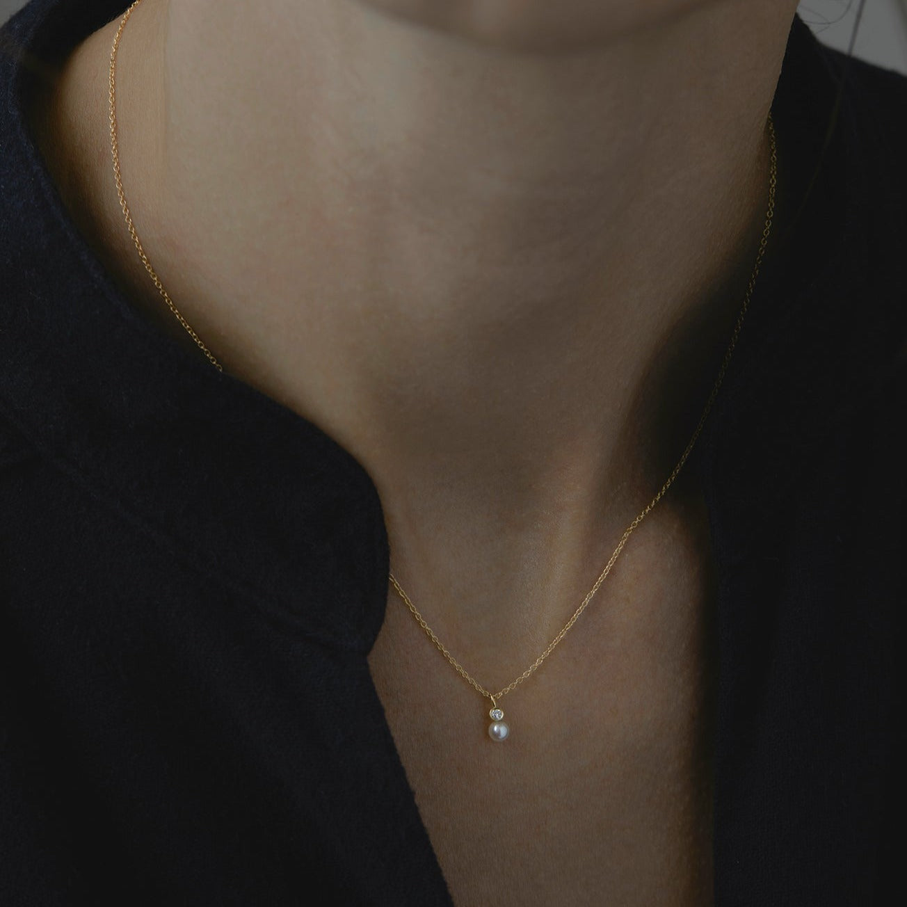 Mixed Media Pearl/White Diamond Necklace