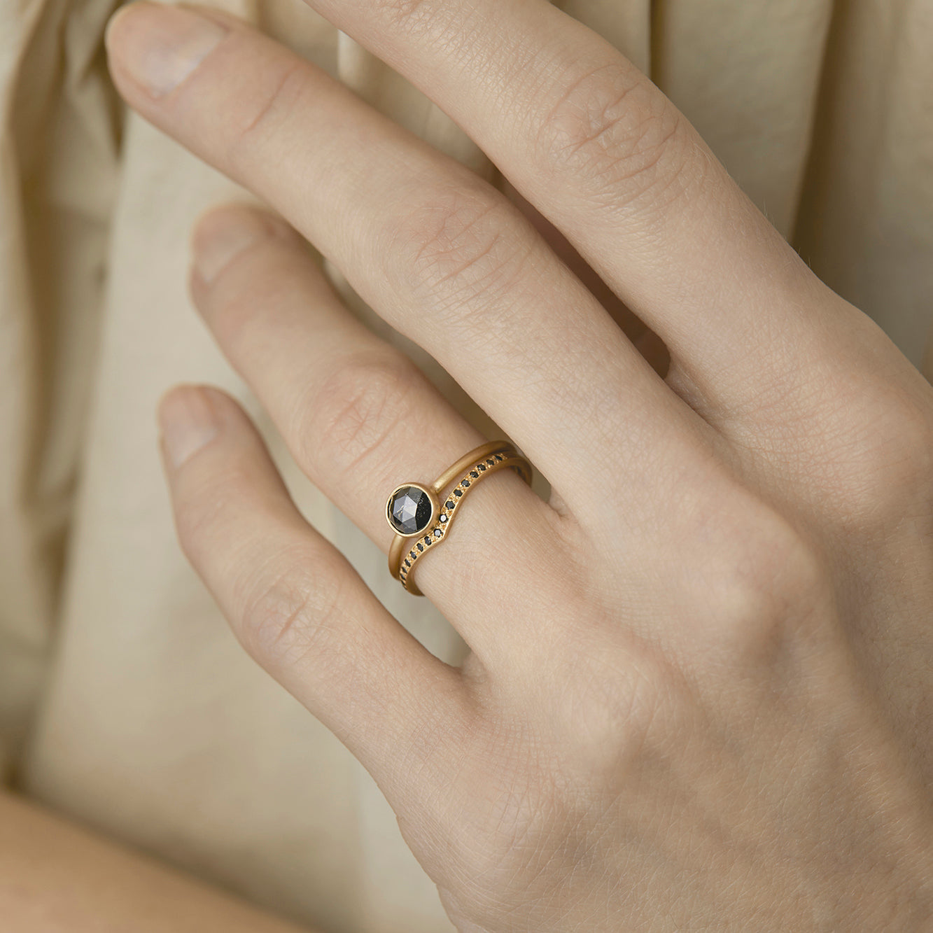 Black Diamond Cresting Band