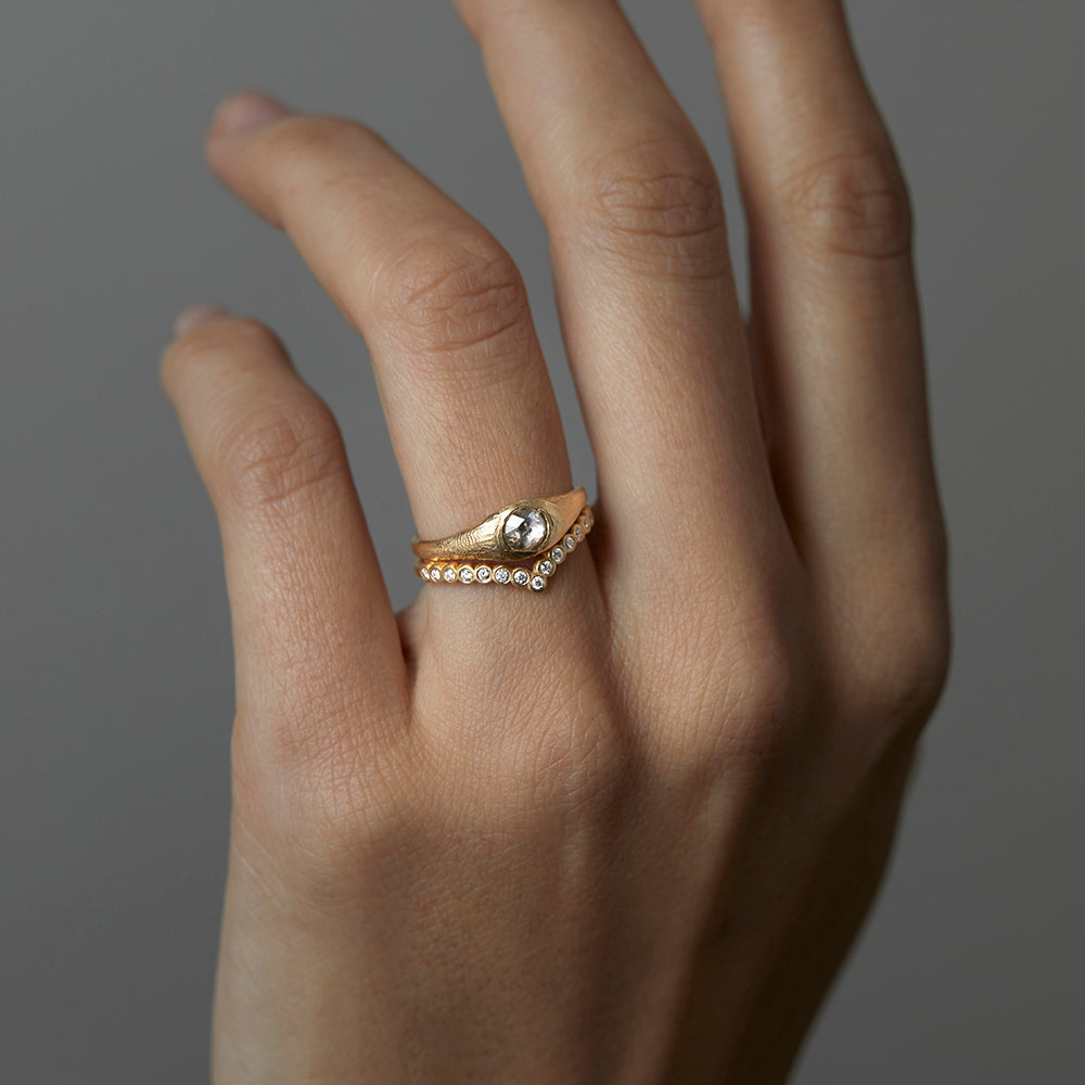 White Diamond Cresting Circle Band