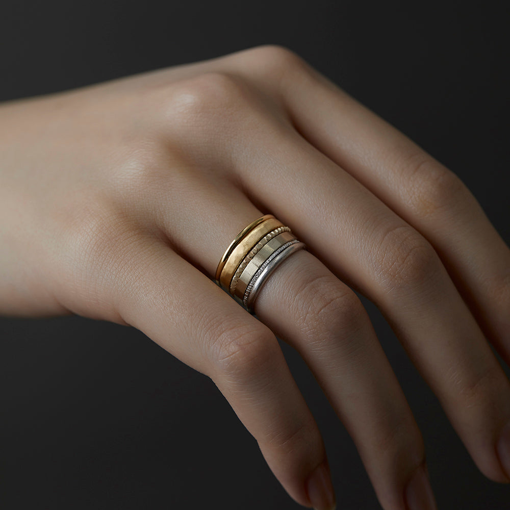 2.8mm Hammered Band