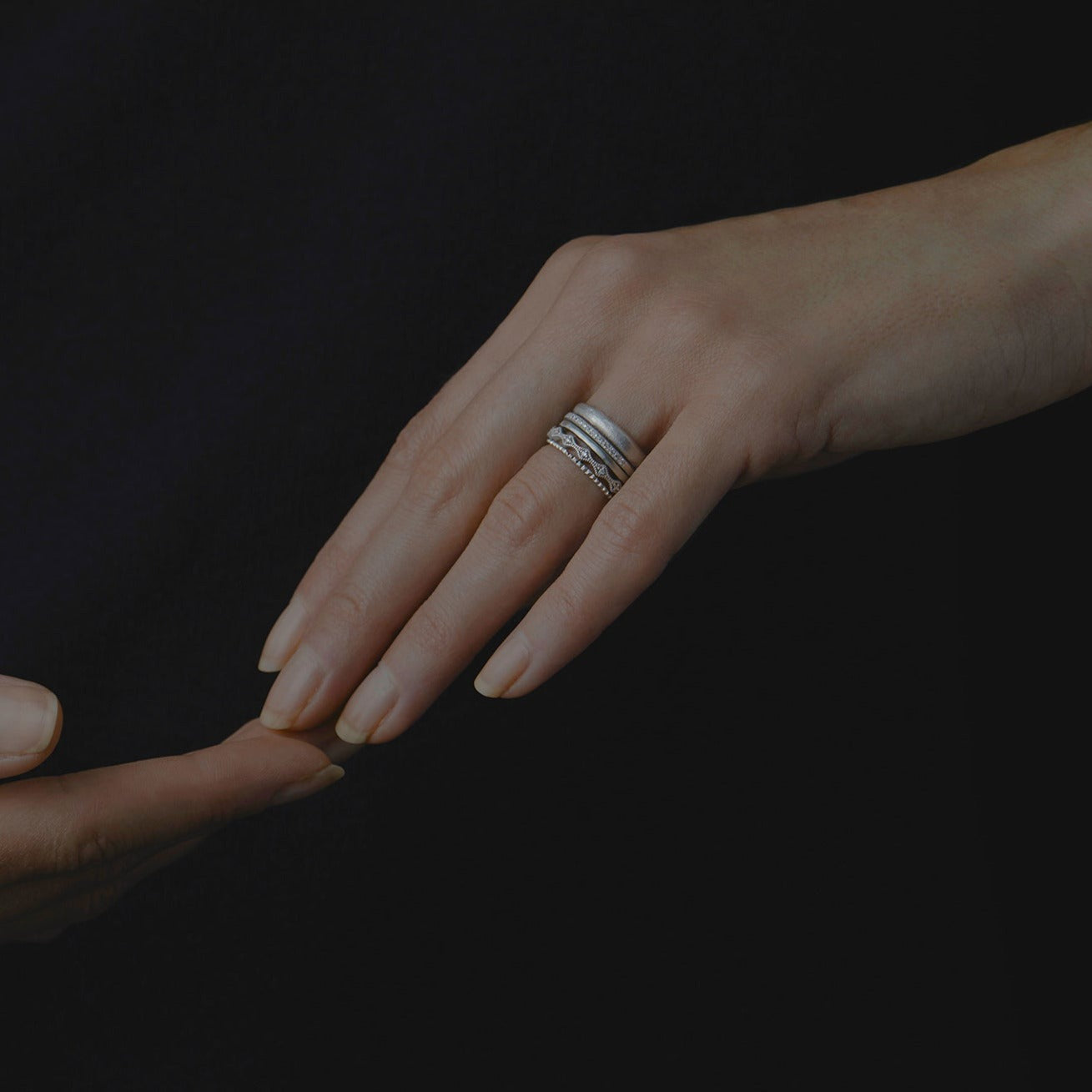 2.8mm Rough Rounded Band
