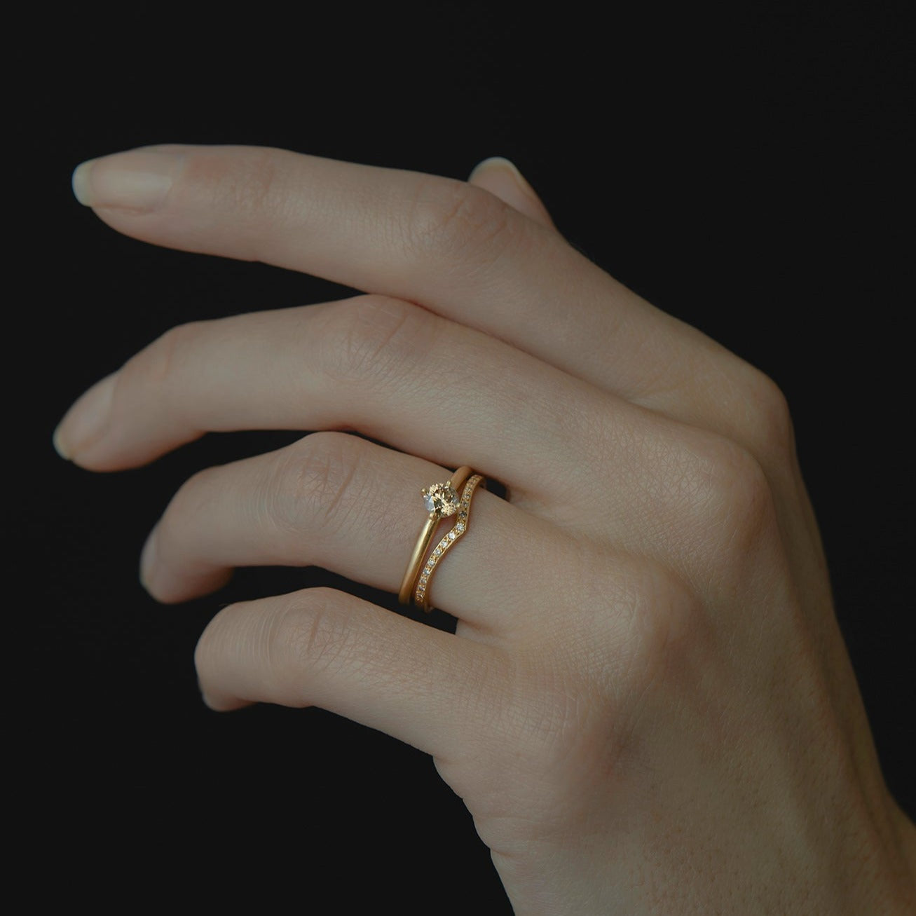 Brown Diamond Cresting Band