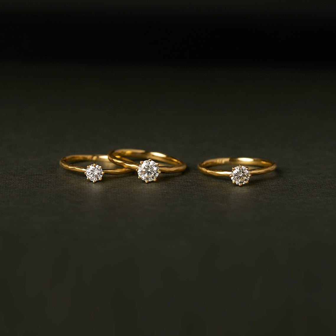 4mm White Diamond Blooming Ring