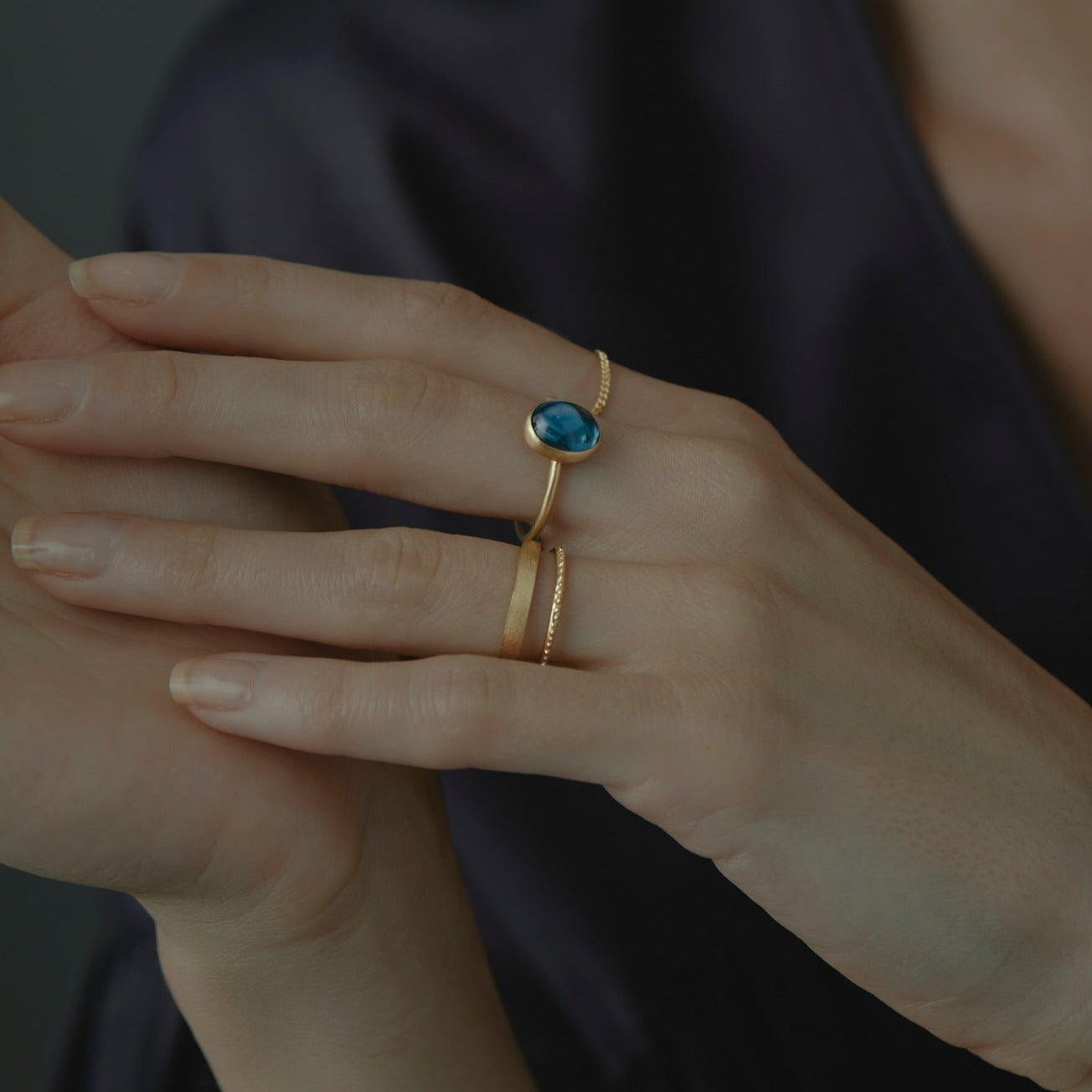 Dot Textured Band