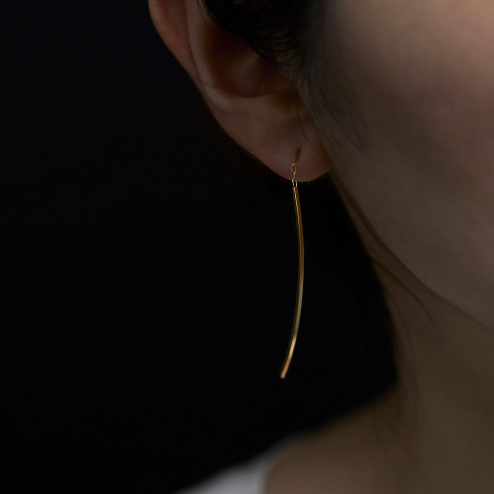 Linear Curve Earrings