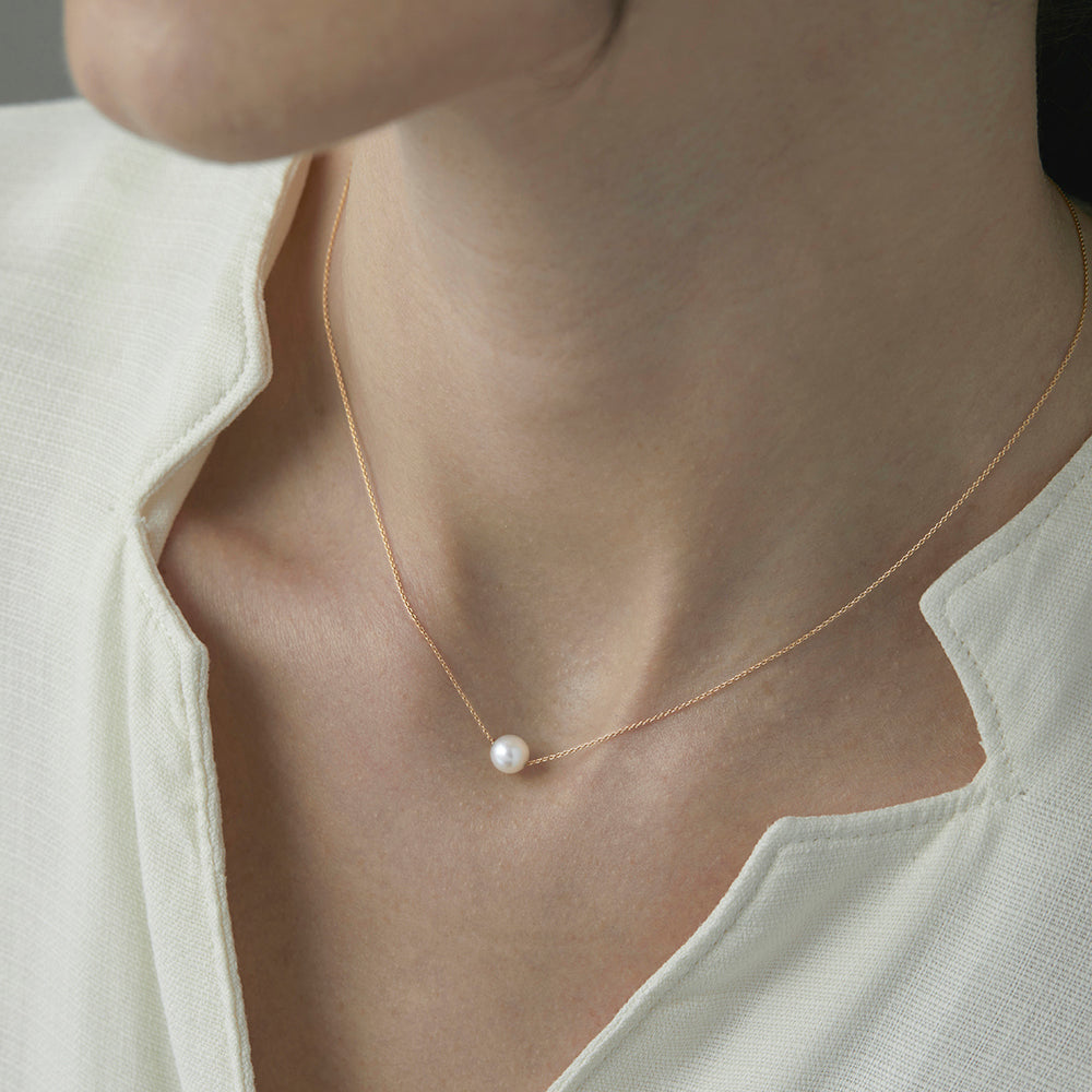 Solitary Pearl Necklace